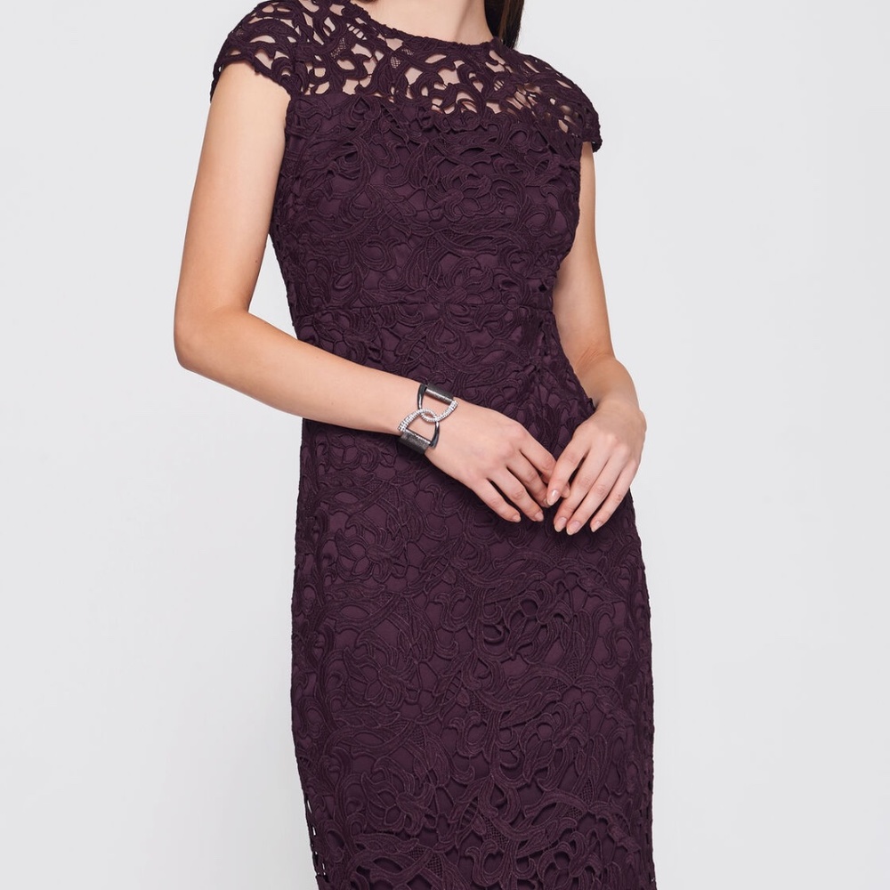 Jax Scroll Lace Sheath Dress NWT Melanie Lyne size 4